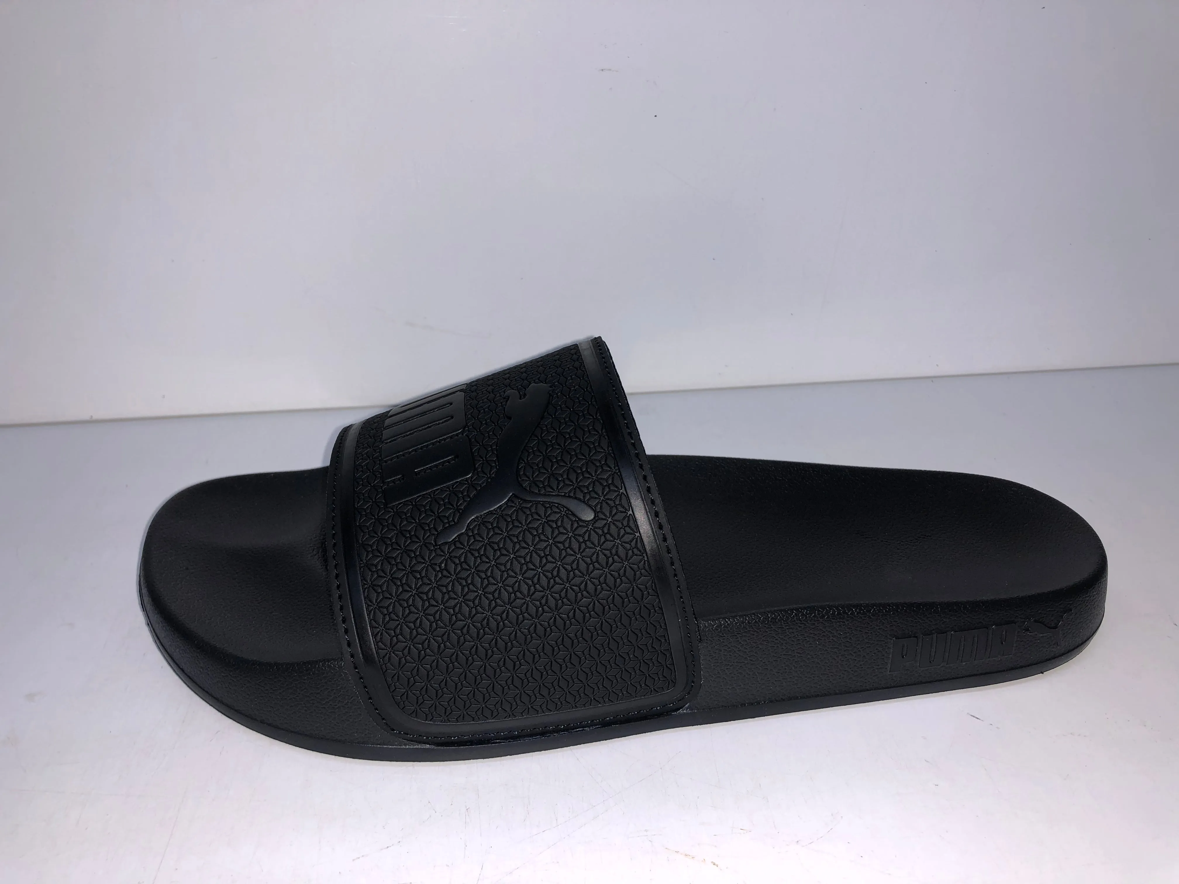 384139 03 BLACK BLACK
