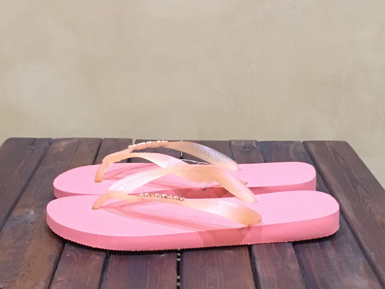 4127244 Havaianas Top Logo Metallic Sandal