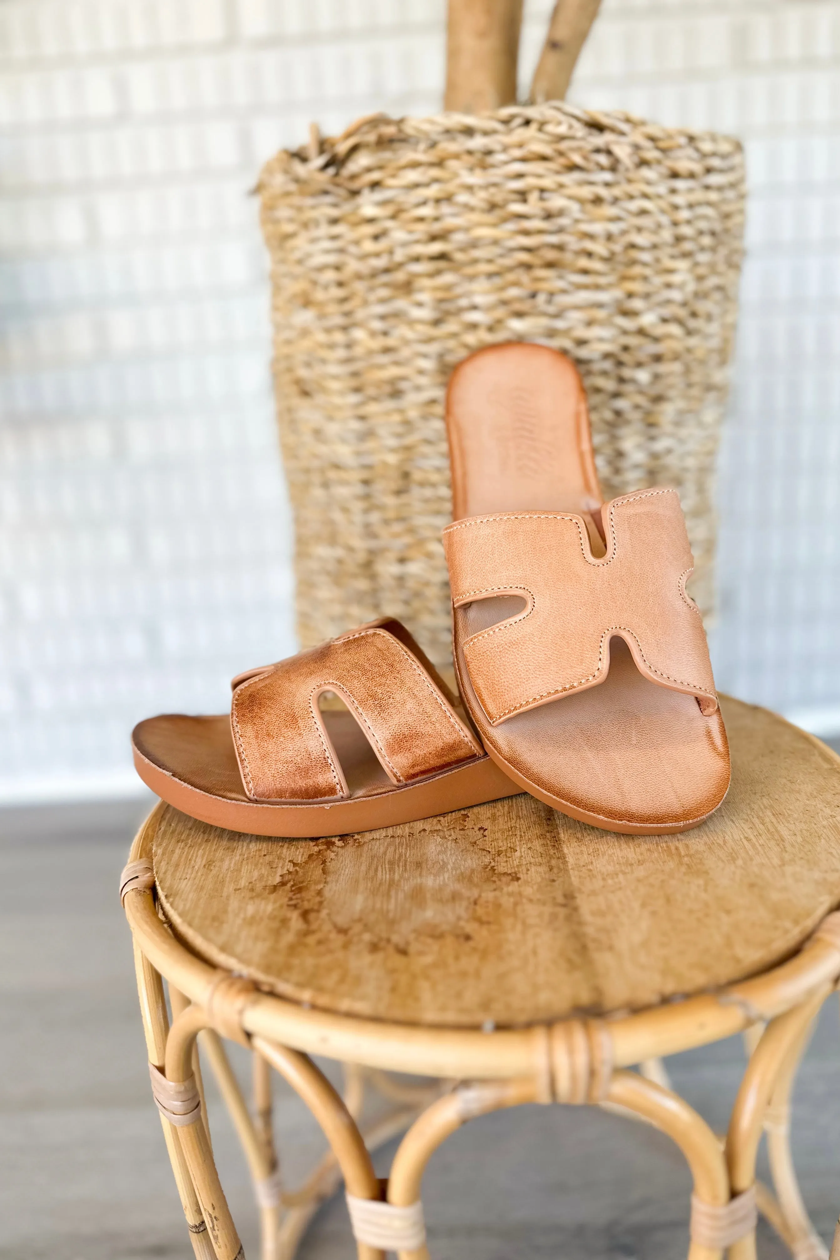 Antelope Alex Tan Leather Sandal