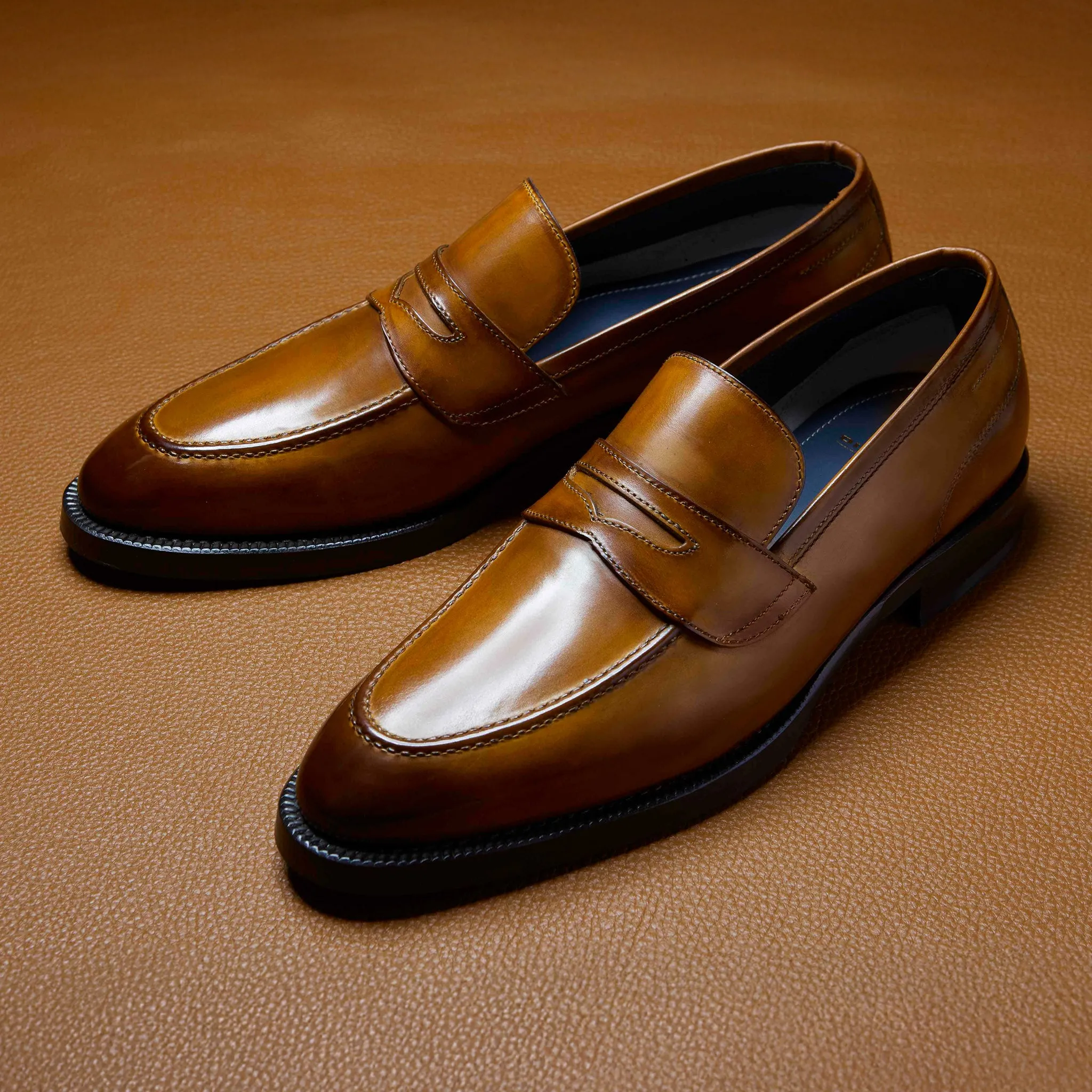 Aviano Legno Men's Loafer