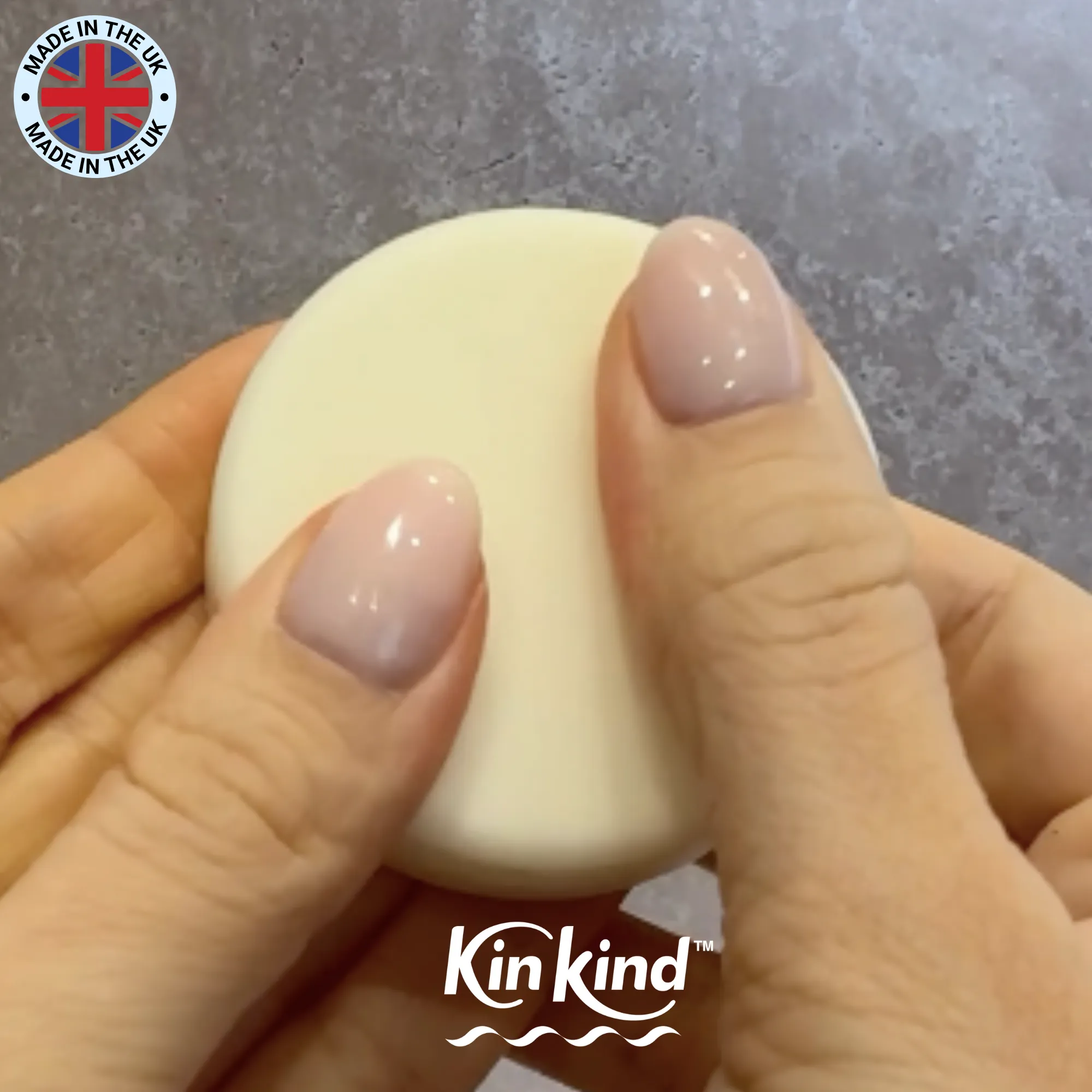 BUTTER me up! Moisturiser bar. Saves 1 plastic bottle!