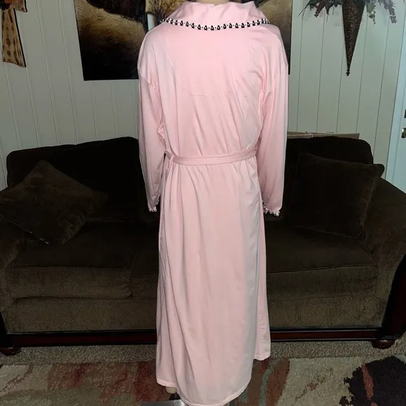 Cabernet Sleepwear • Pink/ Black • Size Large • Nightgown &amp; Robe