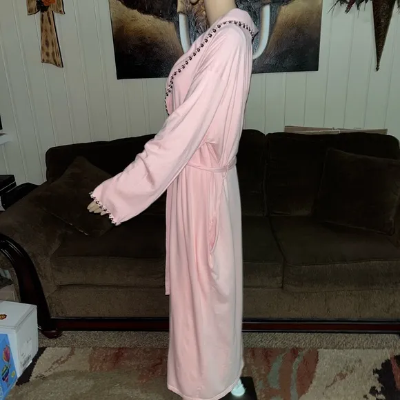 Cabernet Sleepwear • Pink/ Black • Size Large • Nightgown &amp; Robe