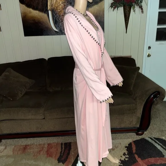Cabernet Sleepwear • Pink/ Black • Size Large • Nightgown &amp; Robe