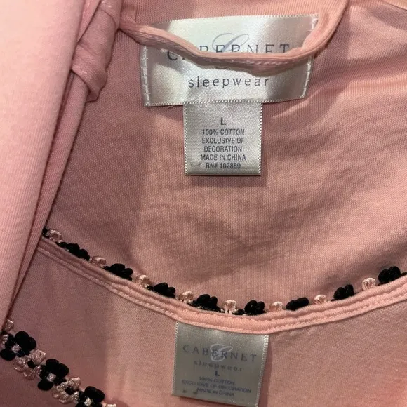 Cabernet Sleepwear • Pink/ Black • Size Large • Nightgown &amp; Robe