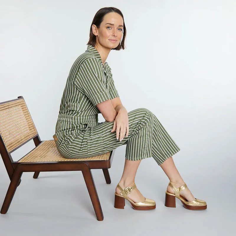 ESSKA Selena Sandals in Wood/Gold