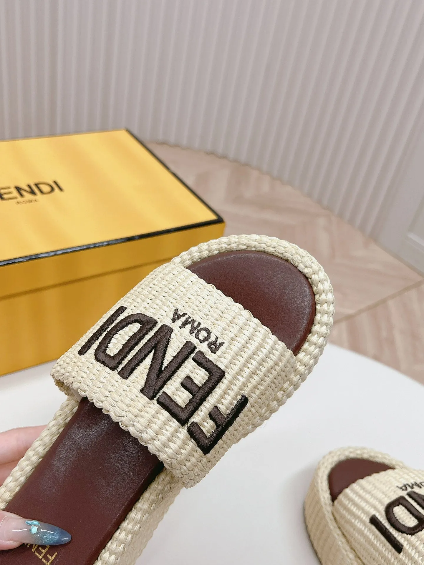 FENDI SIGNATURE WEDGE PLATFORM 6 CM IN BEIGE FIBRE WITH BROWN EMBROIDERED LOGO