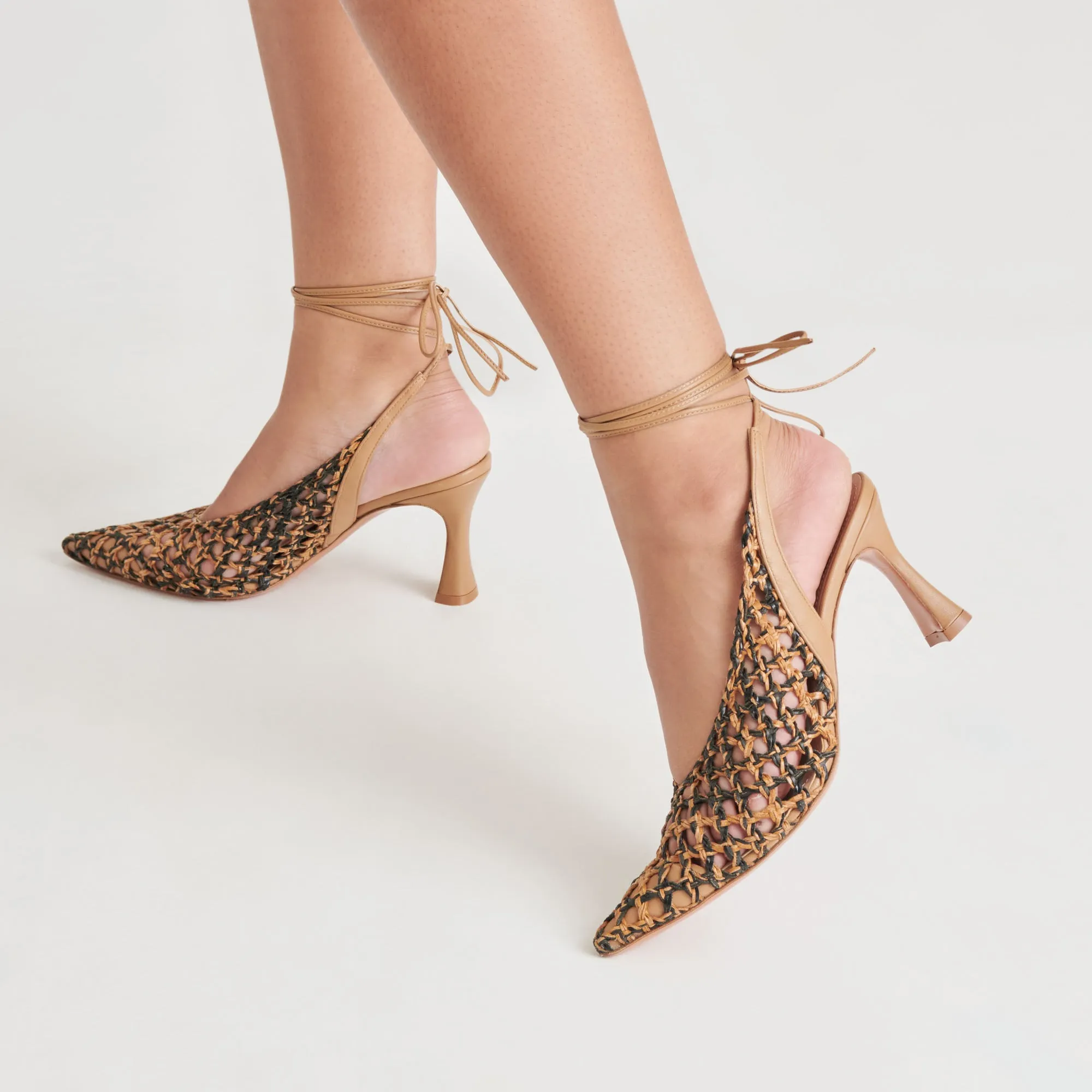 GESICA HEELS BLACK NATURAL WOVEN