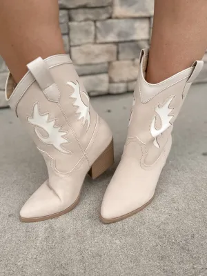 Giga Boot