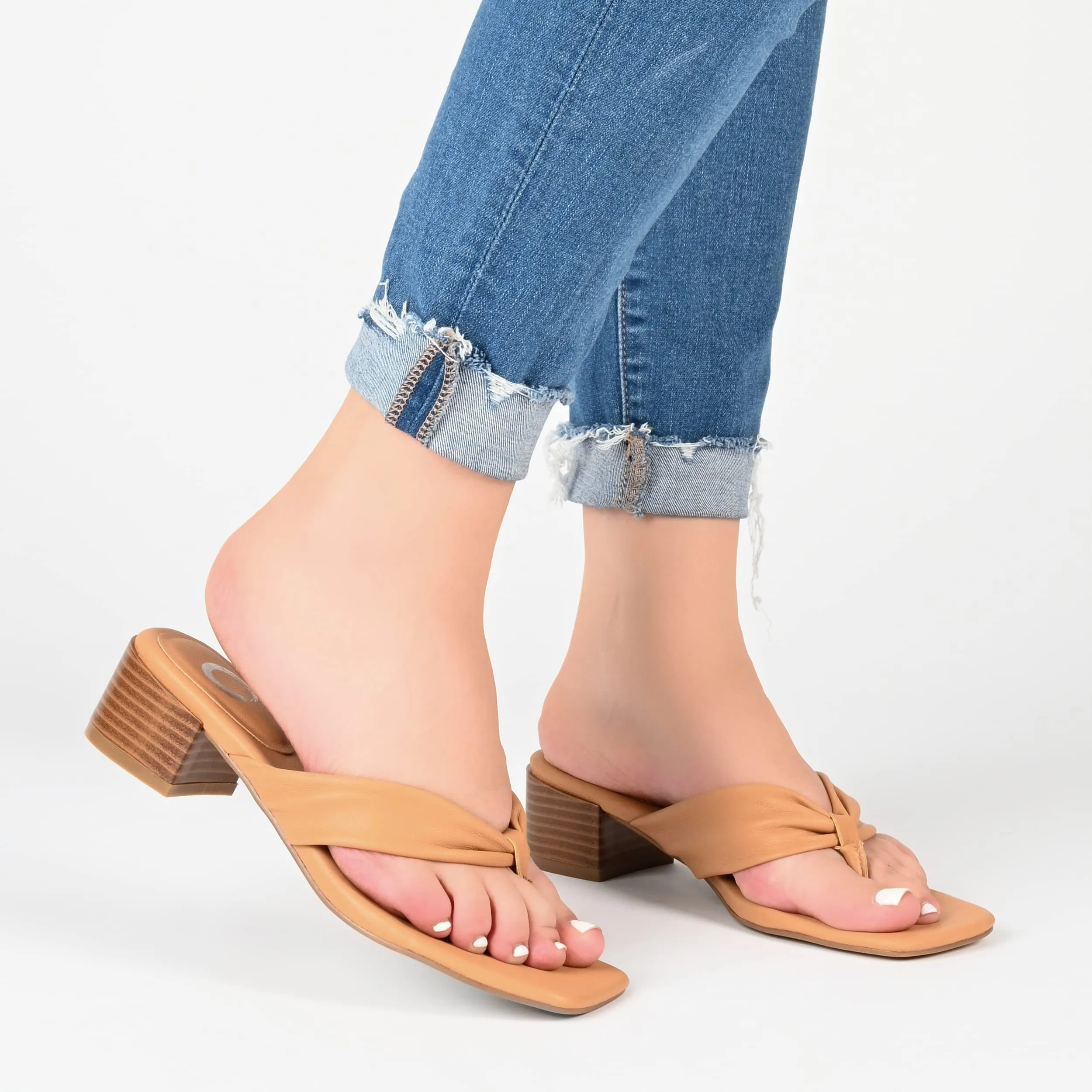 Journee Womens Seelah Low Stacked Heel Flip Flop Dress Sandals