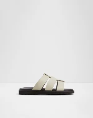 Light / Flat Sandals