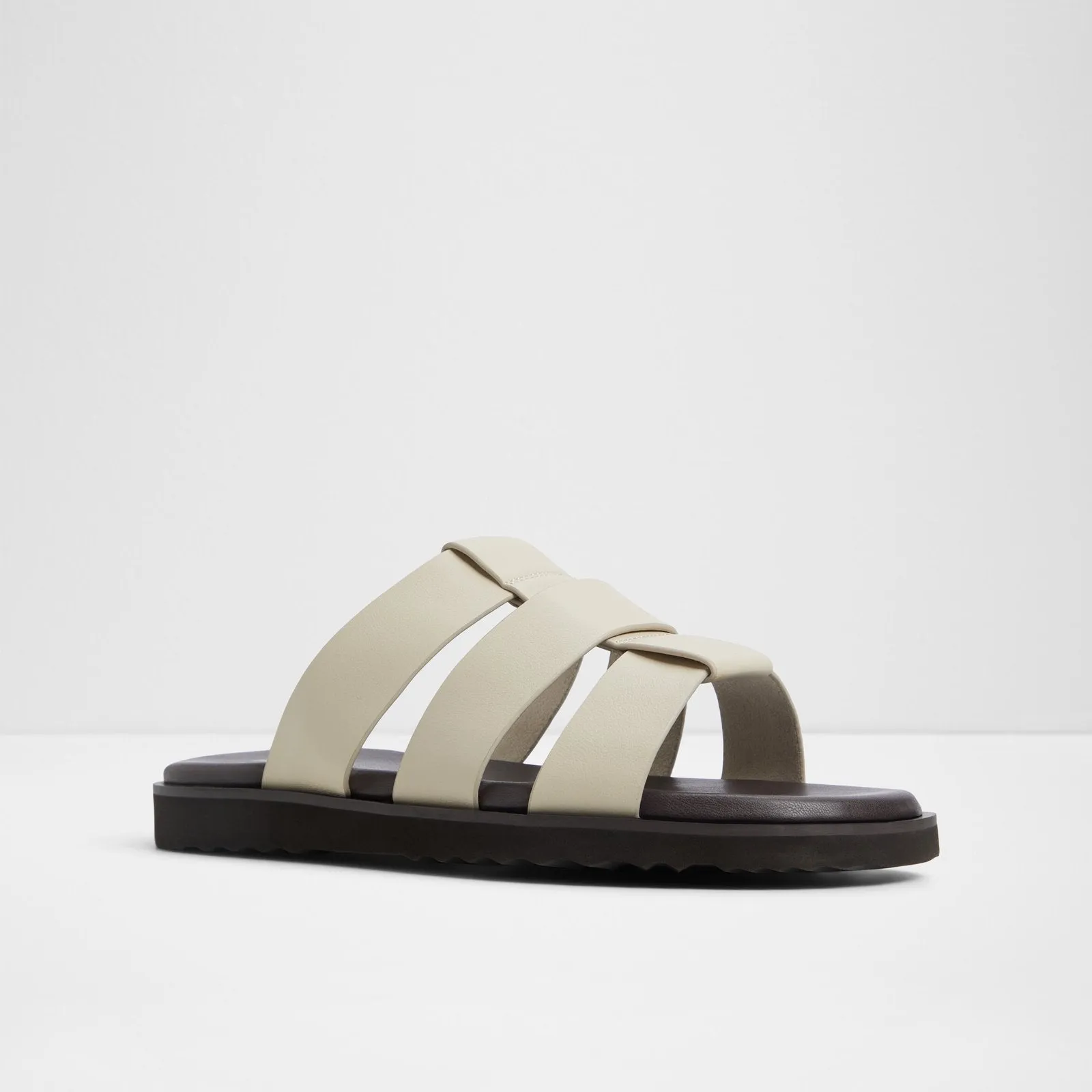 Light / Flat Sandals