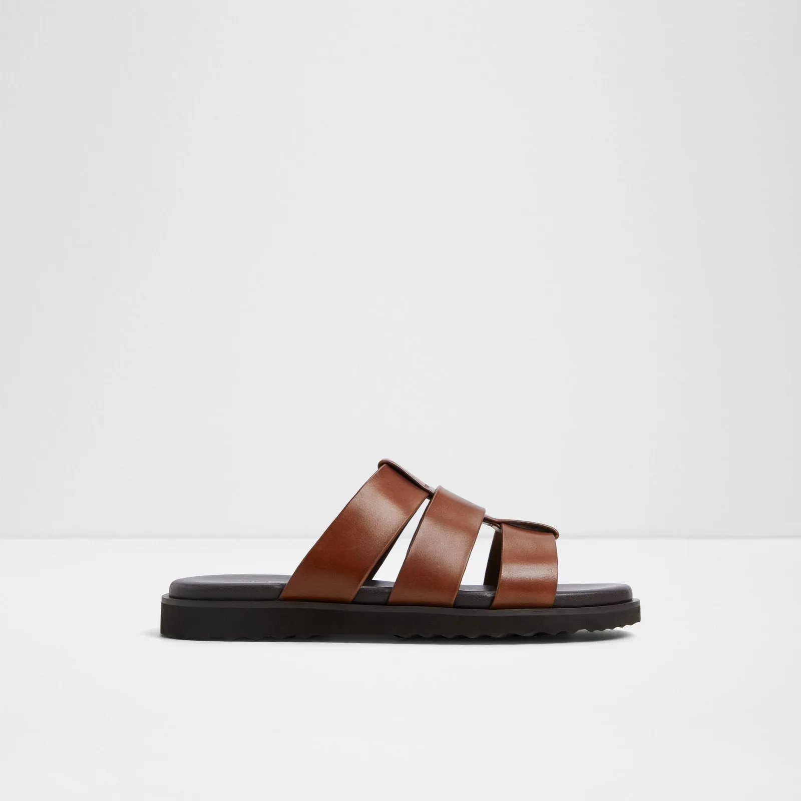 Light / Flat Sandals