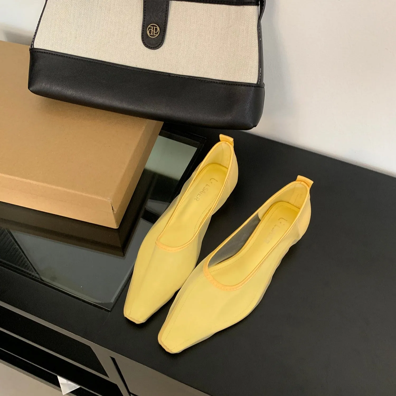 Muse Mesh Flats