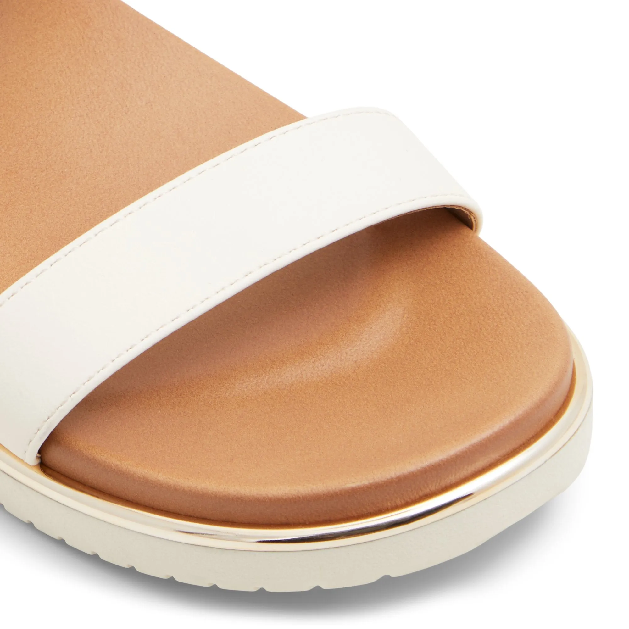 Neema / Flat Sandals