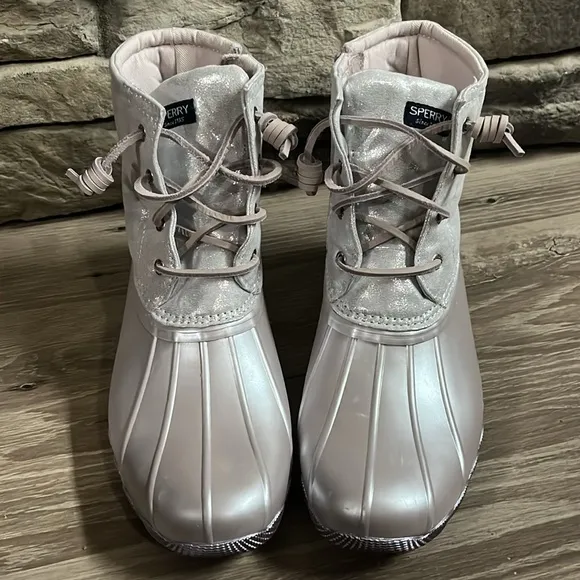 NWOT Sperry duck boots/6