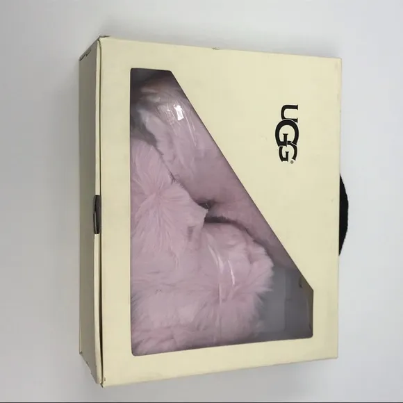 NWT UGG JESSE BOW ll FLUFF BOOTS IN LIGHT PINK SZ 4/5!