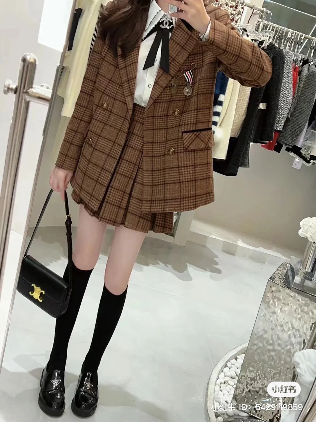 PRADA LOAFERS (05)