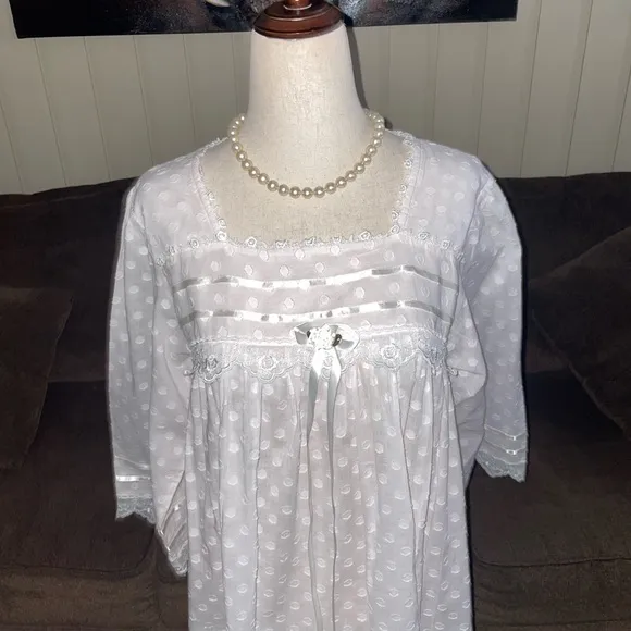 Priamo • Small • Pink/ White • Polka Dots • Lace • Ribbon • Nightgown