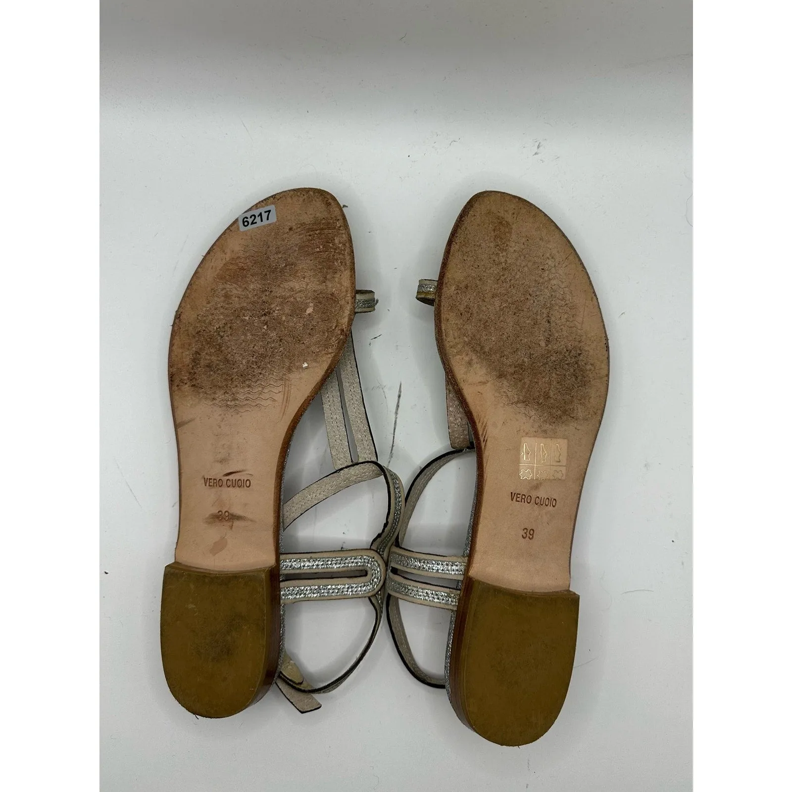 Progetto Silver Glitter Strappy Flat Thong Sandals Sz 39 (8.5)