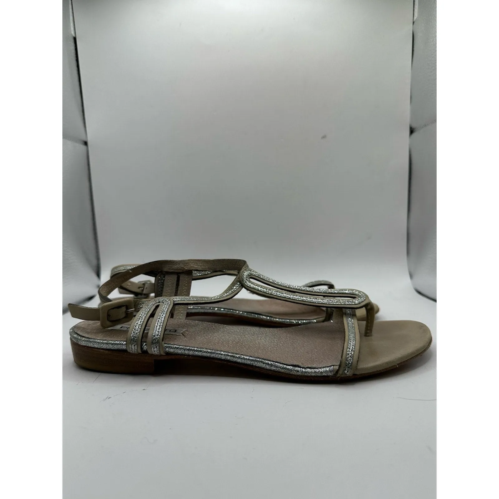 Progetto Silver Glitter Strappy Flat Thong Sandals Sz 39 (8.5)