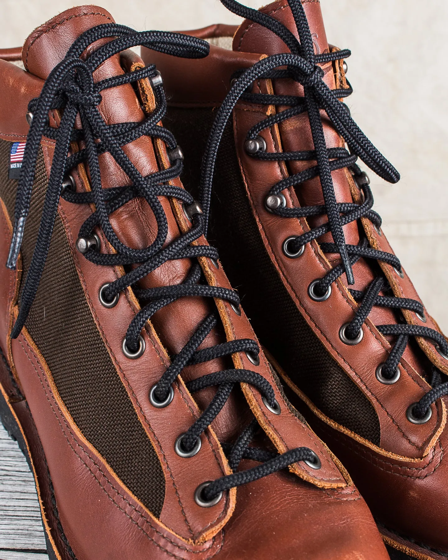 Second Hand Danner Light 3044 Cedar Brown US 10 / EUR 44