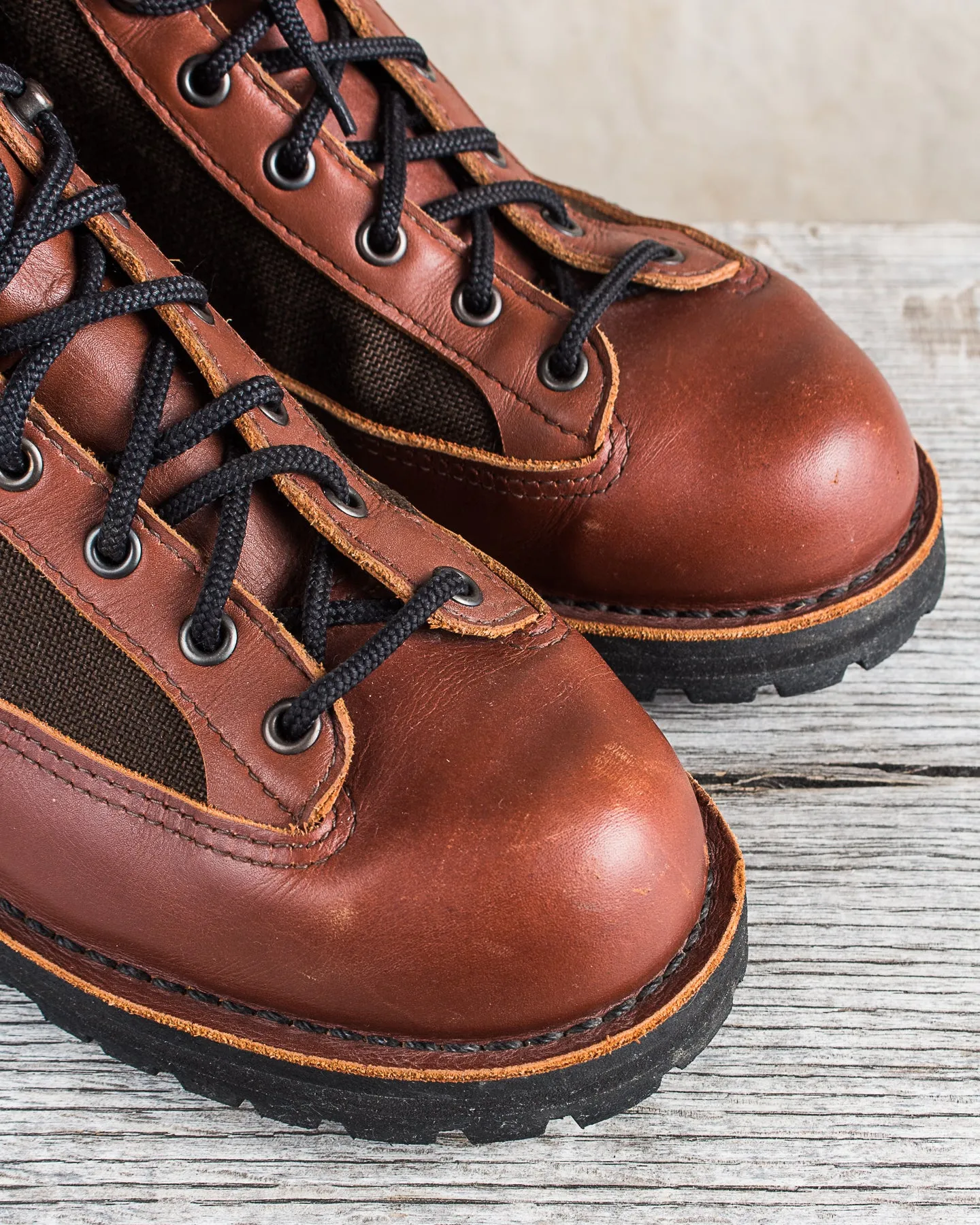 Second Hand Danner Light 3044 Cedar Brown US 10 / EUR 44