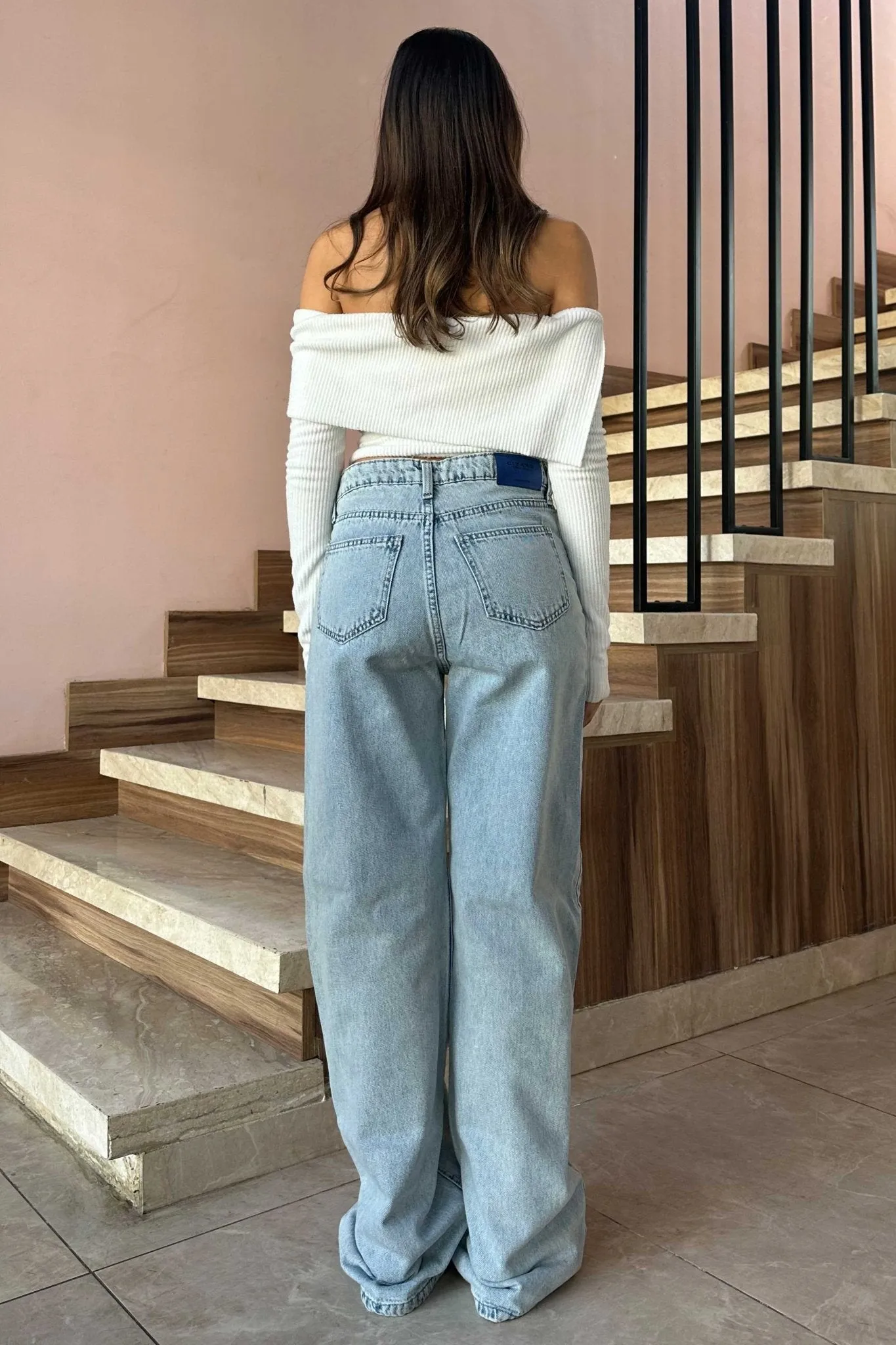Square Pocket Wide Leg Jeans - Light Blue