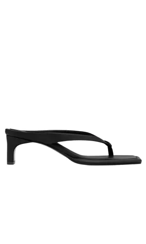 ST. AGNI | Flip Flop Sandals