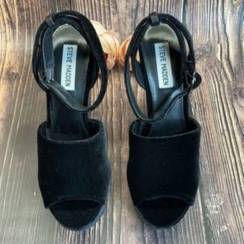Steve Madden Black Suede-Leather Sandals 7.5M