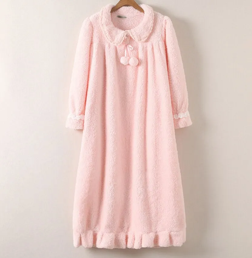 Strawberry Hooded Bathrobe Pajamas Fleece Nightwear Winter Women Warm Thick Coral Velvet Home Wear Nightgown Sleep Wear