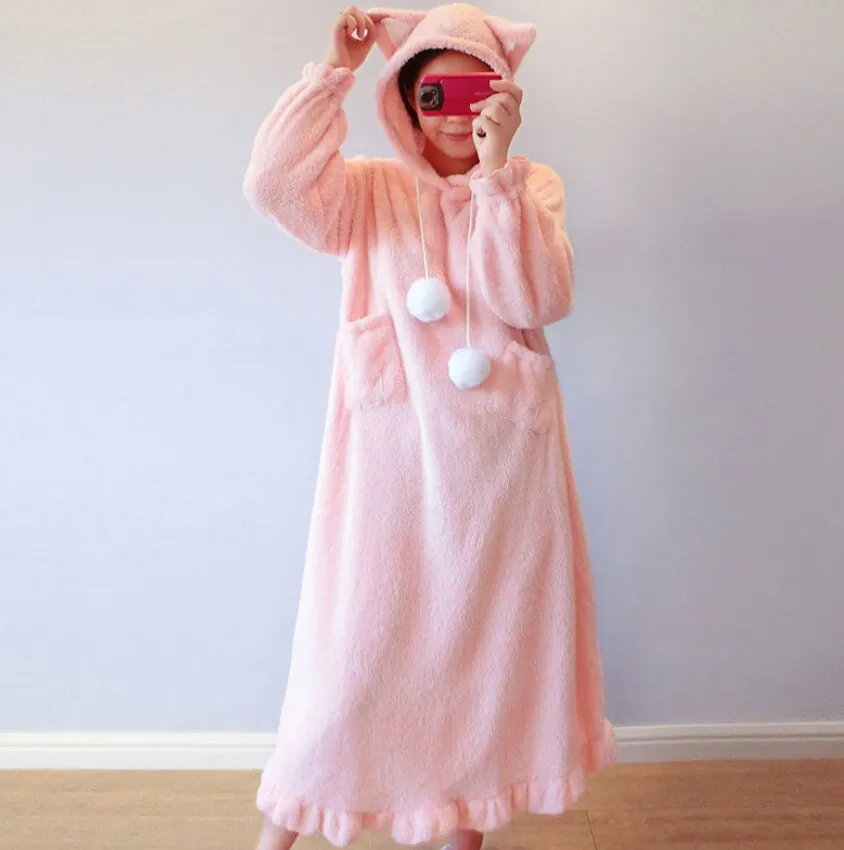 Strawberry Hooded Bathrobe Pajamas Fleece Nightwear Winter Women Warm Thick Coral Velvet Home Wear Nightgown Sleep Wear