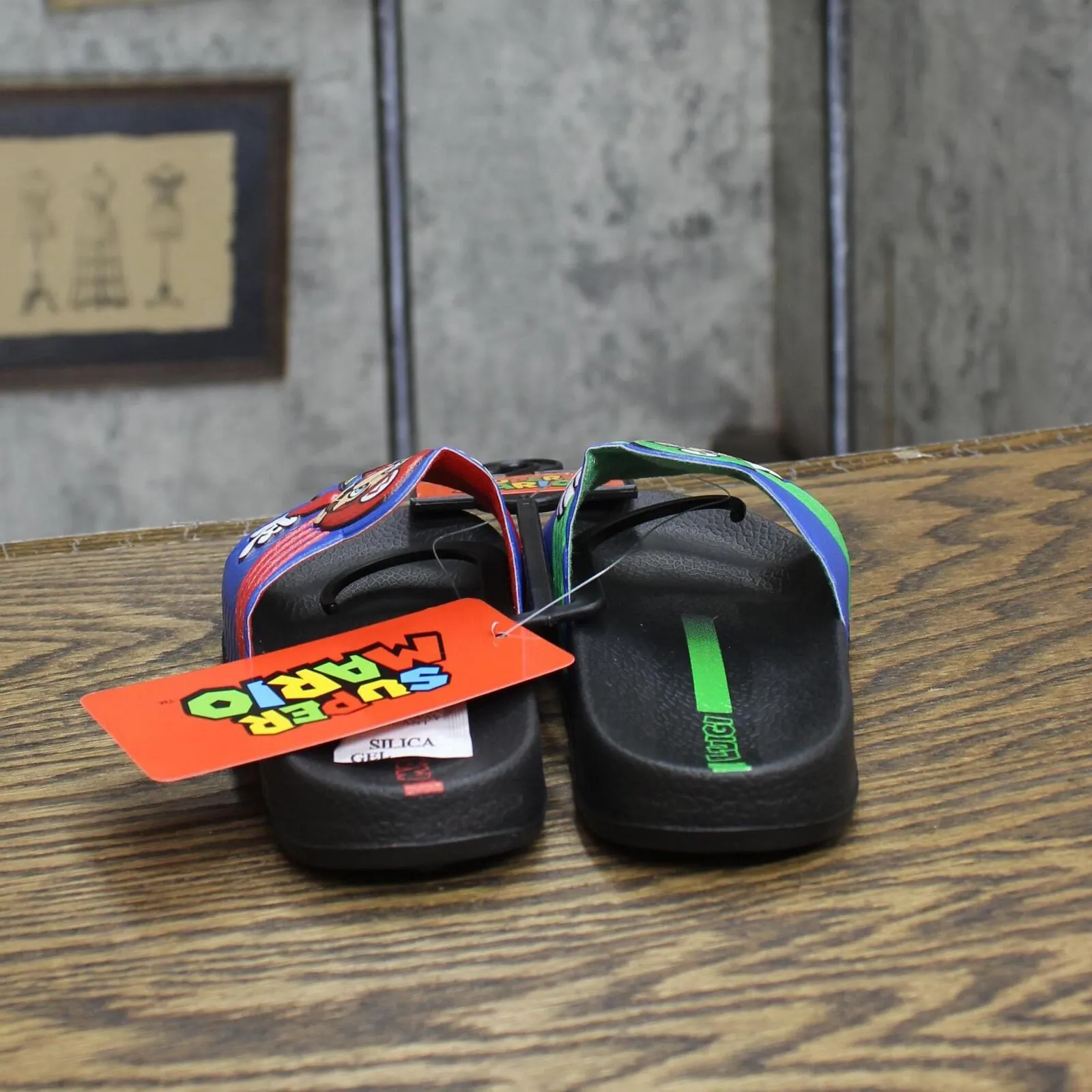 Super Mario Boys Sport Mismatch Design Slides Black / Blue 10-11 Little Boy