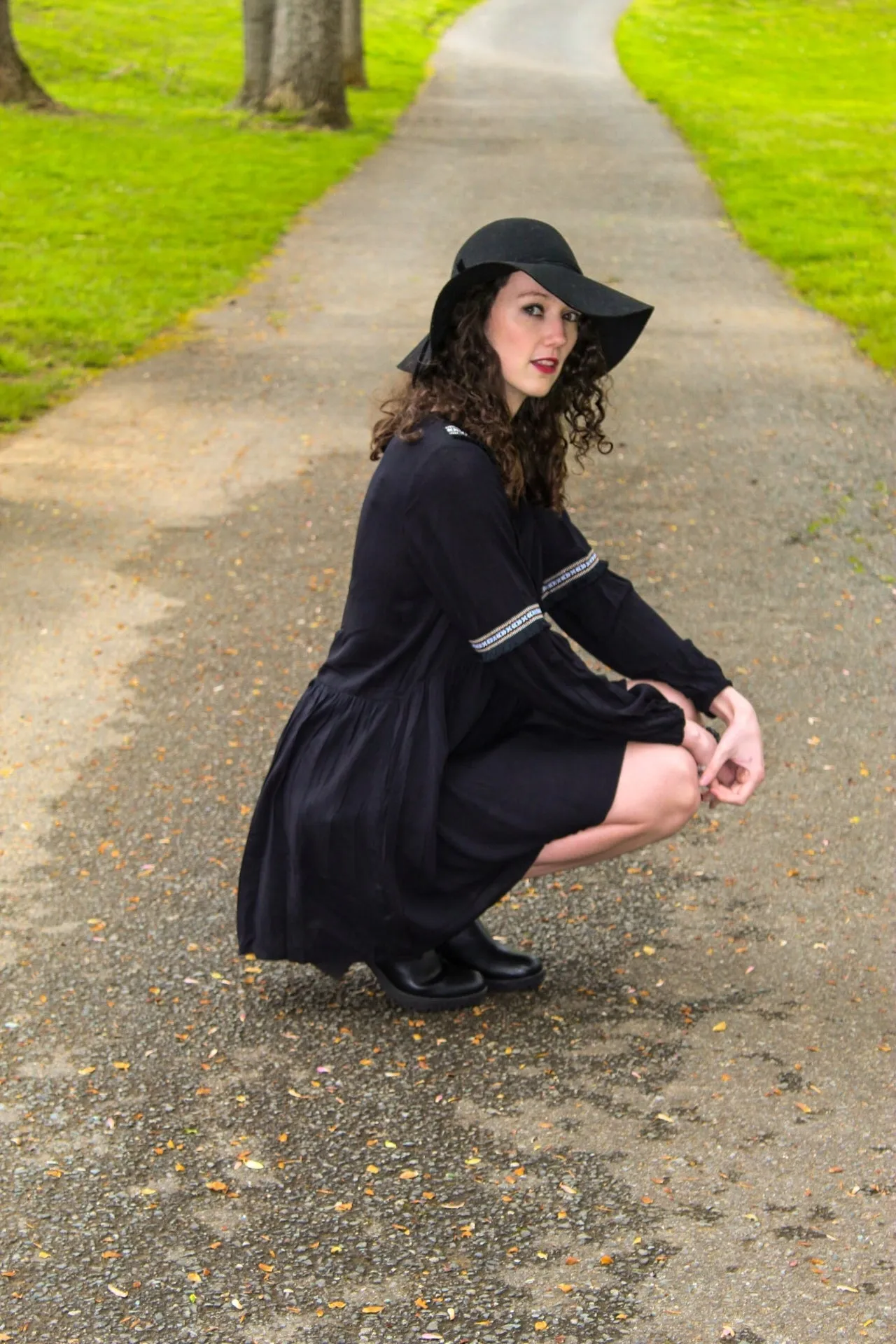 Tessa Embroidered Long Sleeve Black Dress