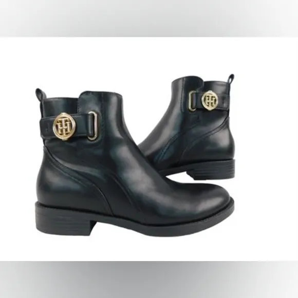 Tommy Hilfiger Rezin 2 Black Boots in Size 7 New Without Box