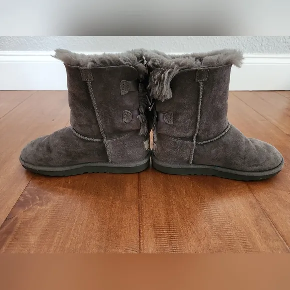 Ugg Bailey Bow gray boots (3)