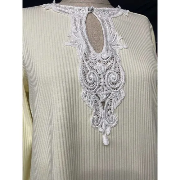 Verena Pale Yellow Ribbed Crochet Lace Keyhole Long Sleeve Short Nightgown Sz S