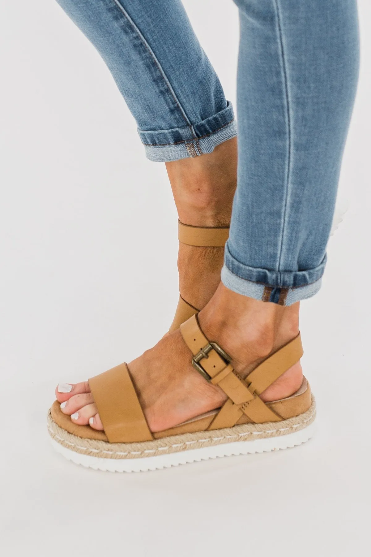 Very G Glossy Platform Sandals- Nude