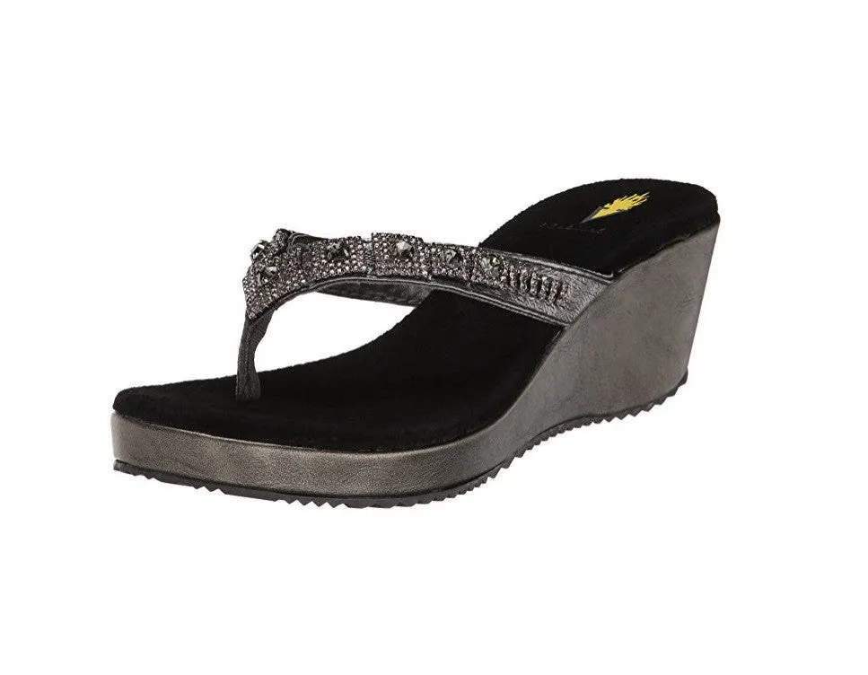 Very Volatile | Andrina Sandal Petwer
