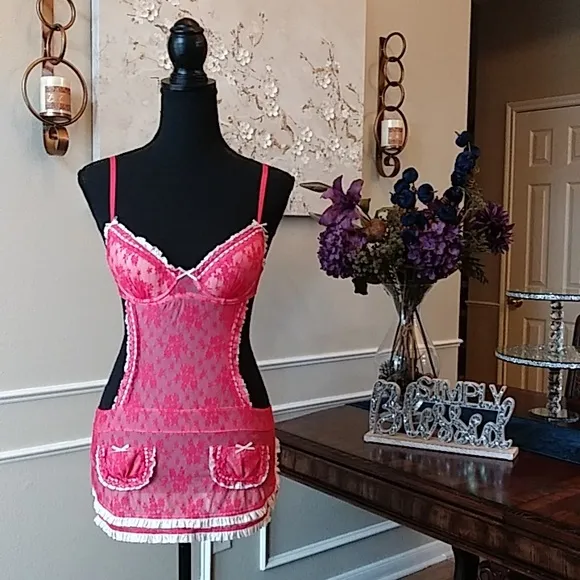 Victoria's Secret Pink Floral Super Sexy Lace Apron Lingerie. Size 34B