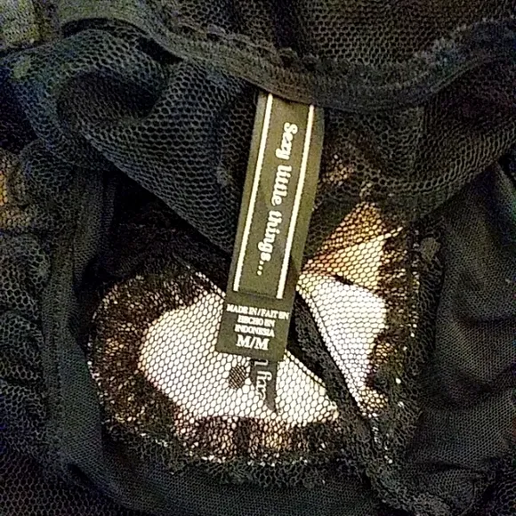 Victoria's Secret Sexy Little Things Black Ruffle Peekaboo Babydoll. Siz…