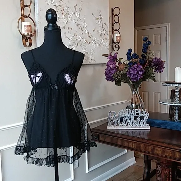 Victoria's Secret Sexy Little Things Black Ruffle Peekaboo Babydoll. Siz…