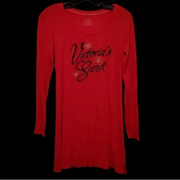 Victoria’s Secret Sleep Shirt Gemstone Winter Snowflake Red Christmas Nightgown