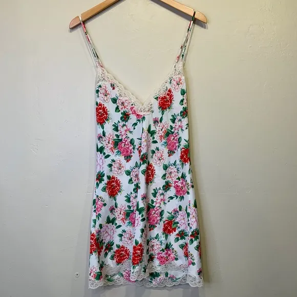 Victoria's Secret | VTG Lace Floral Cami Nightie