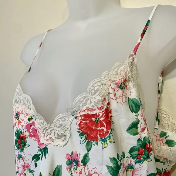 Victoria's Secret | VTG Lace Floral Cami Nightie
