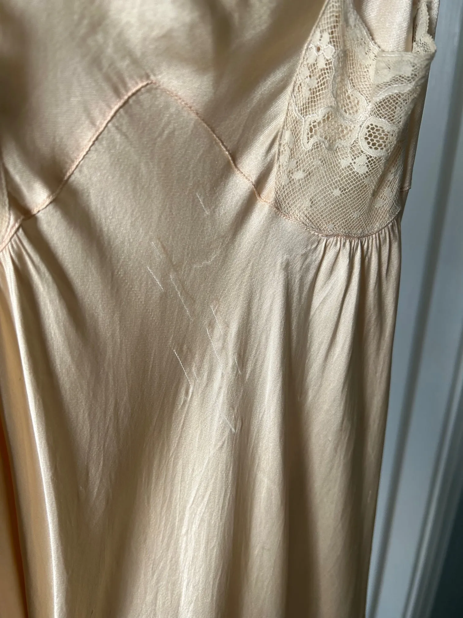 Vintage 1930s 1940s nightgown . rayon silk satin dress . size small to medium