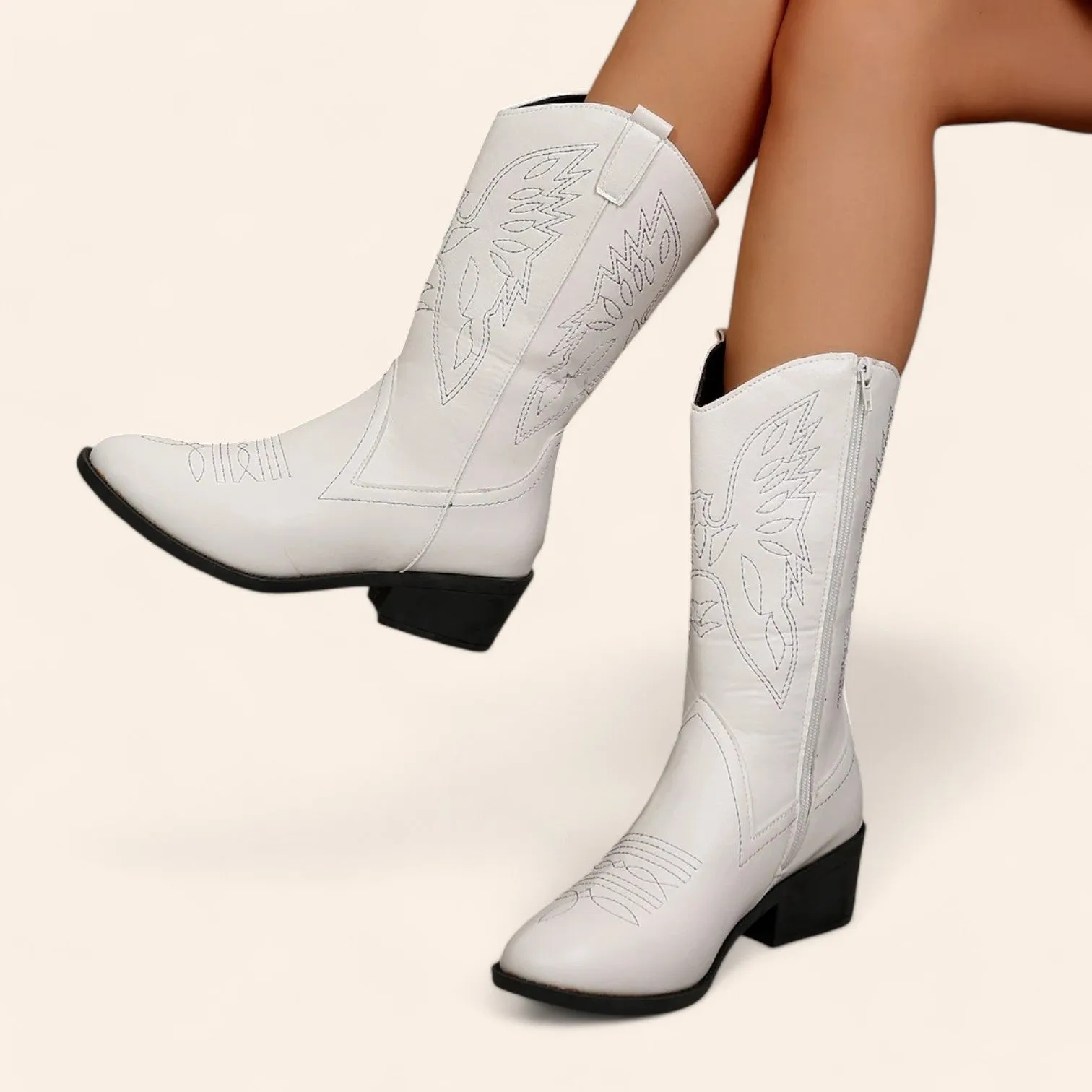 White cowboy boots with black embroidery and stitching - N°121