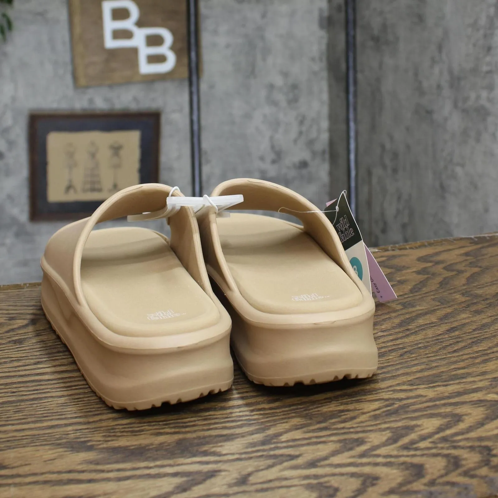 Wild Fable Womens Laney EVA Platform Sandals 89258967 Tan Brown 8M